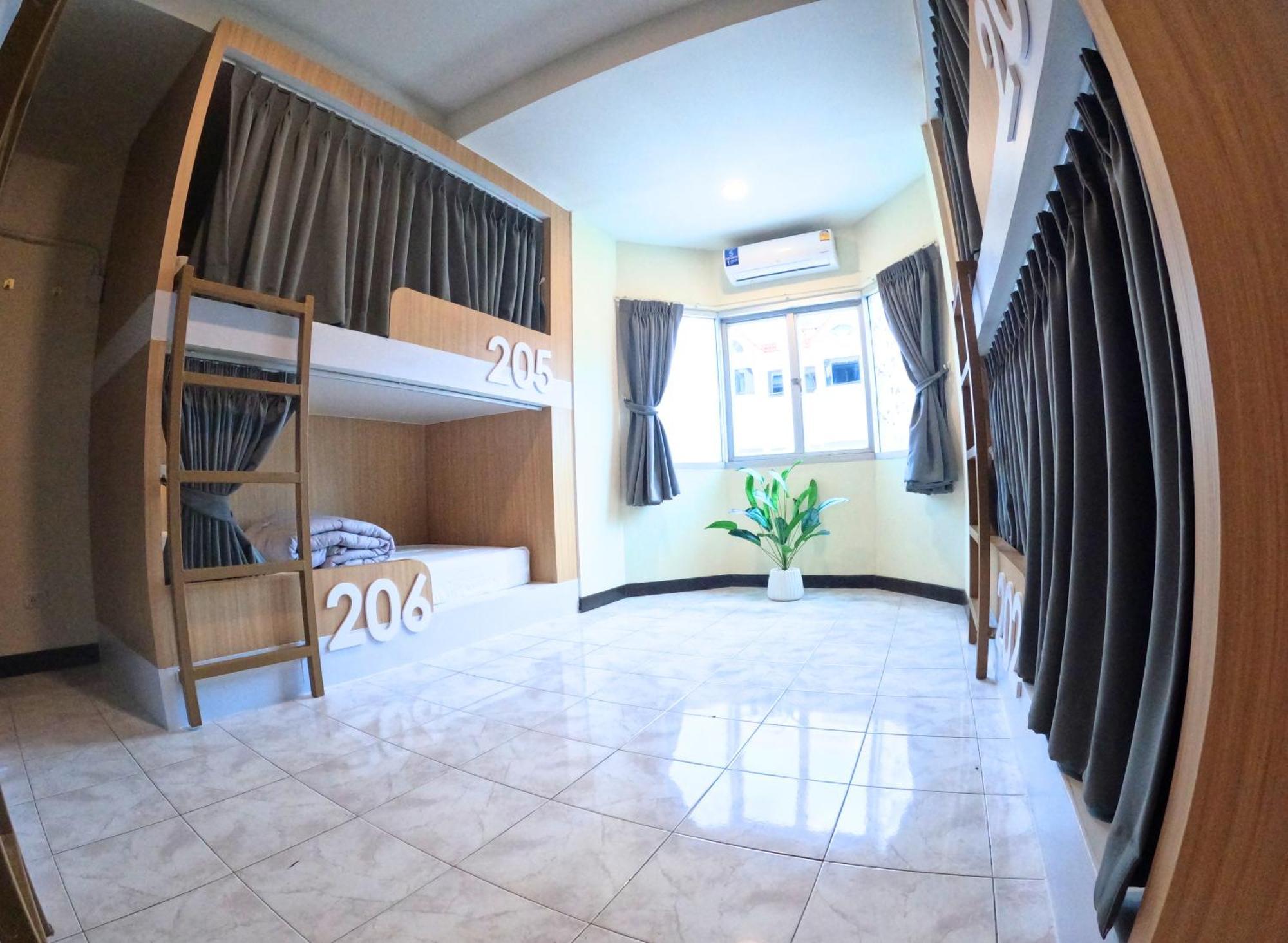 Kpop Hostel Karon المظهر الخارجي الصورة
