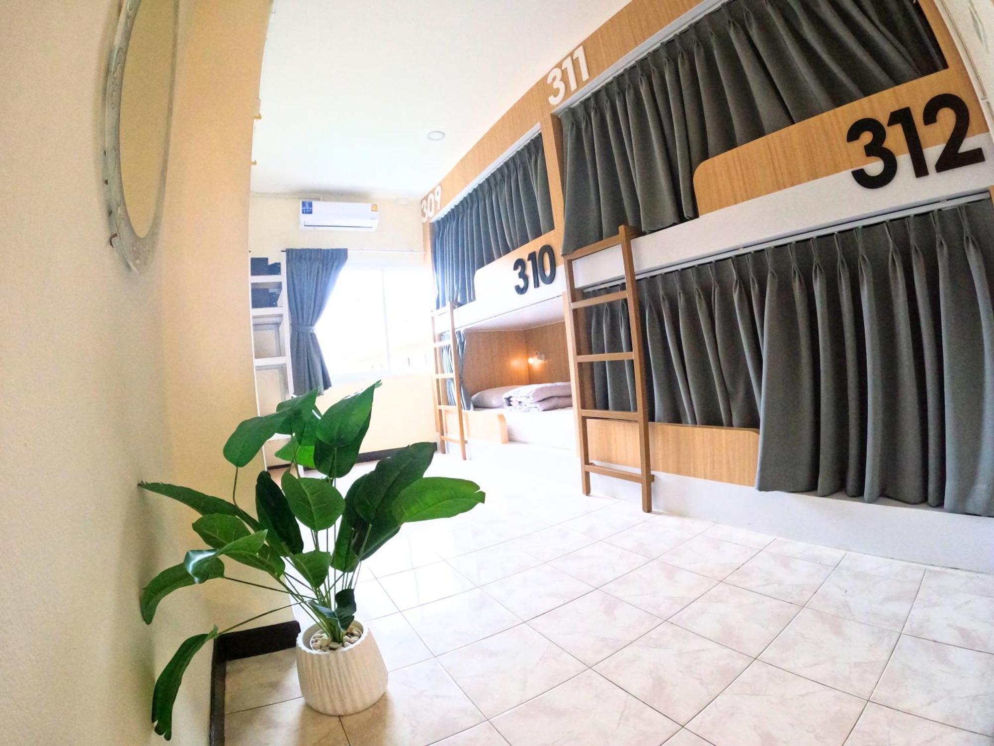 Kpop Hostel Karon المظهر الخارجي الصورة